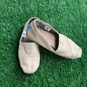 TOMS Classic Canvas Slip Ons in Neutral